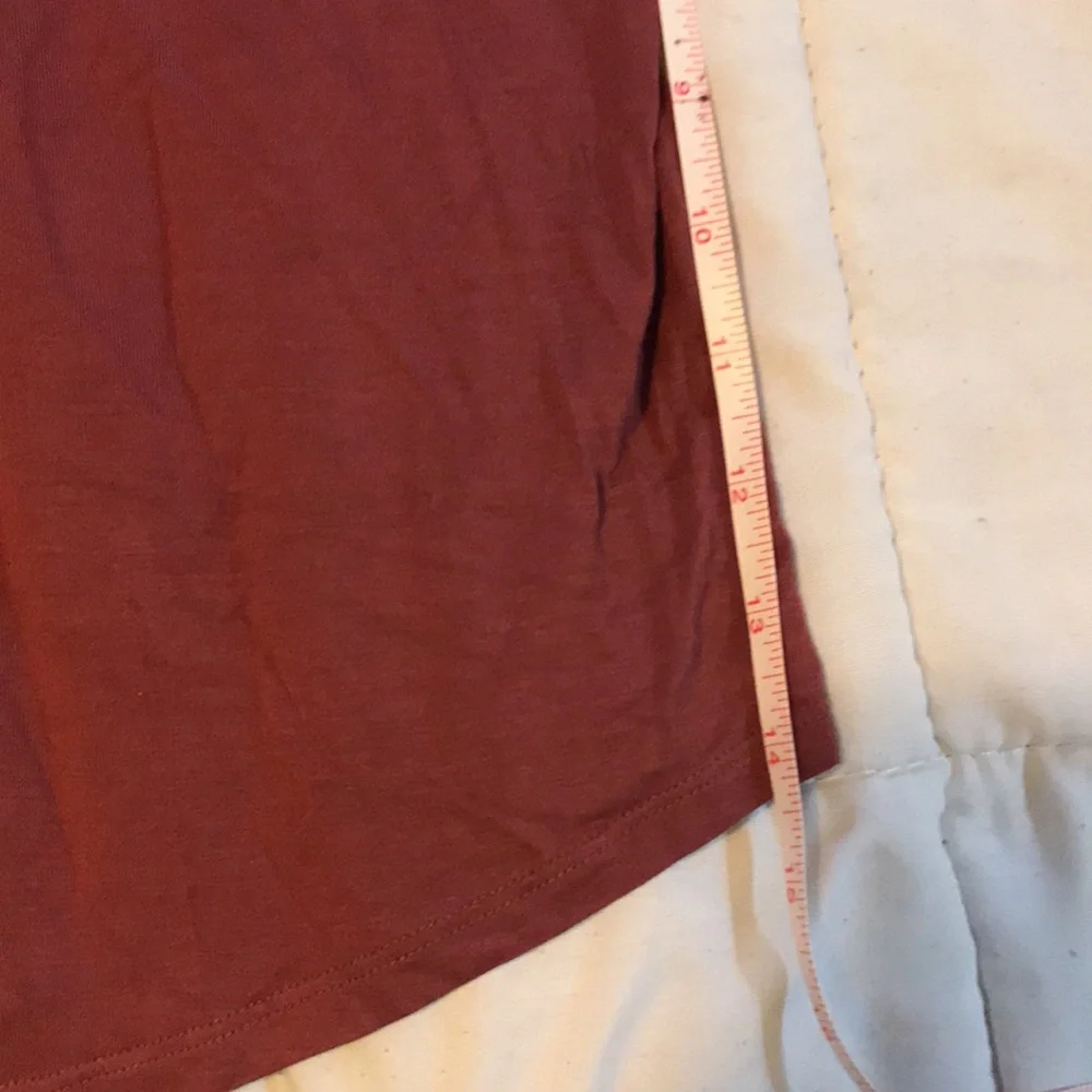 Butterfly cap sleeve top - Picture 4 of 6